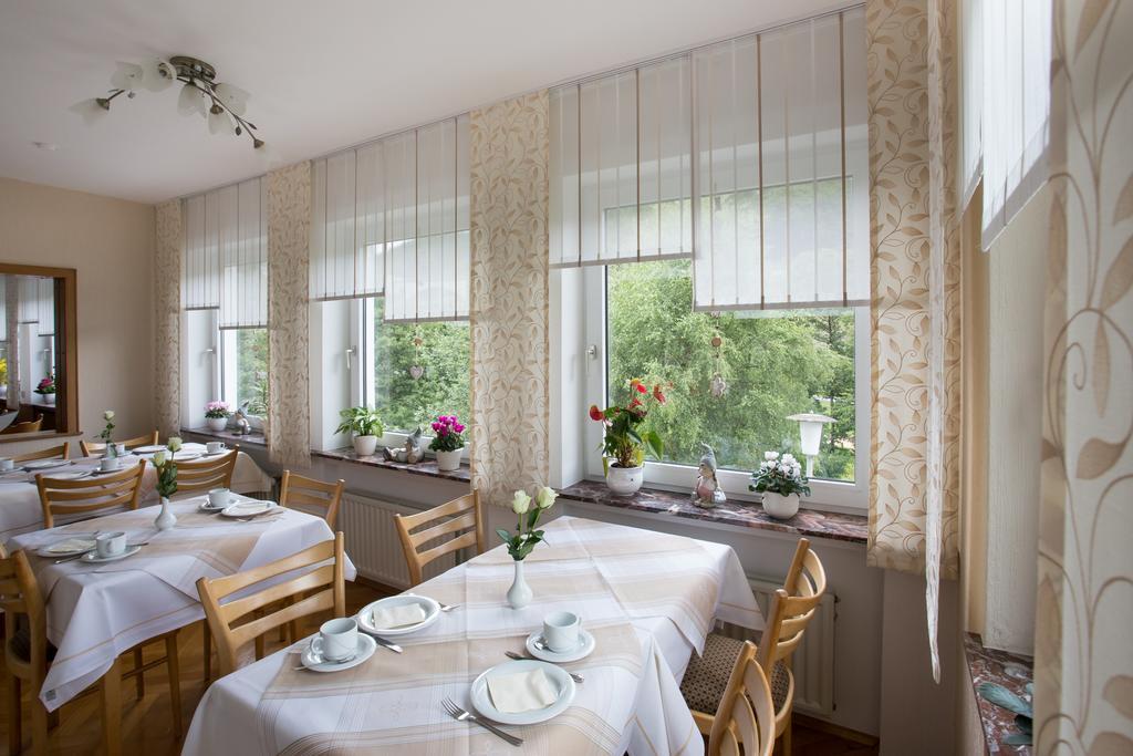 Haus Kesper-Brunen Hotel Вилинген Екстериор снимка