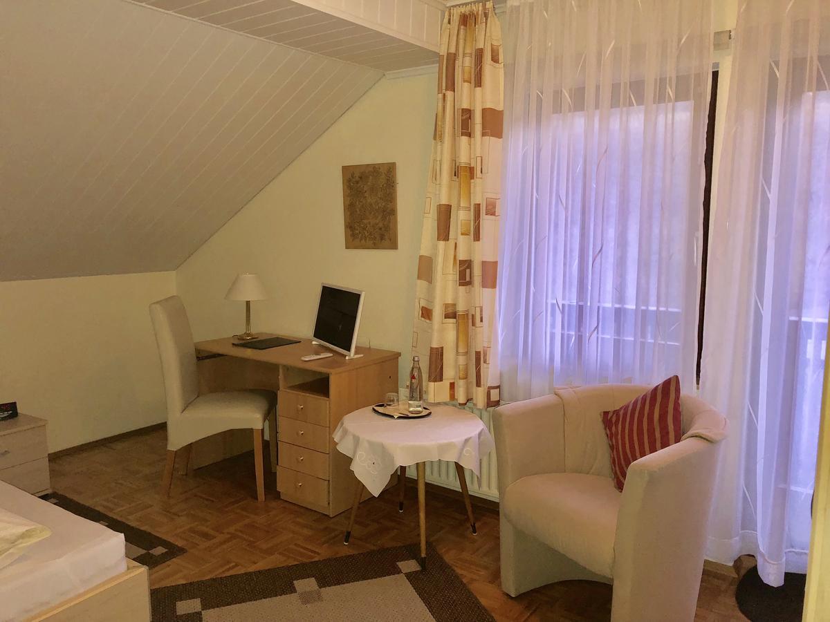 Haus Kesper-Brunen Hotel Вилинген Екстериор снимка